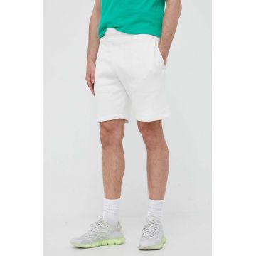 Peak Performance pantaloni scurti barbati, culoarea alb Peak Performance pantaloni scurti barbati, culoarea alb