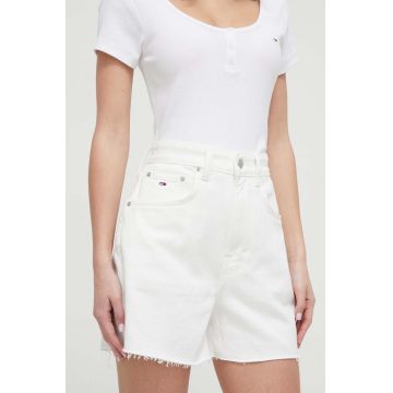 Tommy Jeans pantaloni scurți femei, culoarea bej, uni, high waist DW0DW17779