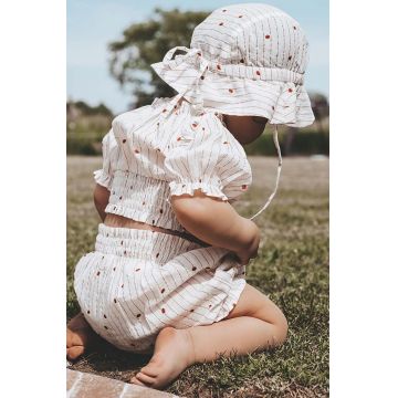 That's mine pantaloni scurți din bumbac pentru bebeluși Klara culoarea alb, modelator