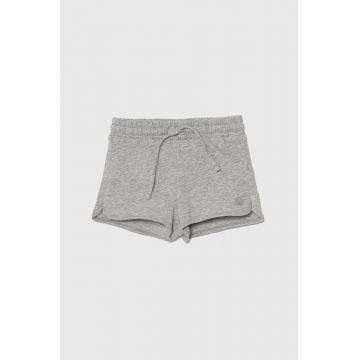United Colors of Benetton pantaloni scurți din bumbac pentru copii culoarea gri, neted, talie reglabila