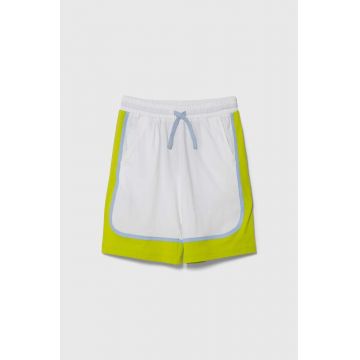 United Colors of Benetton pantaloni scurți din bumbac pentru copii culoarea alb, talie reglabila United Colors of Benetton pantaloni scurți din bumbac pentru copii culoarea alb, talie reglabila