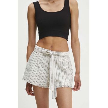 Answear Lab pantaloni scurți cu in culoarea bej, modelator, high waist