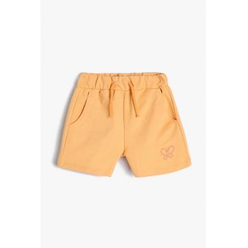 Pantaloni scurti cu snur in talie