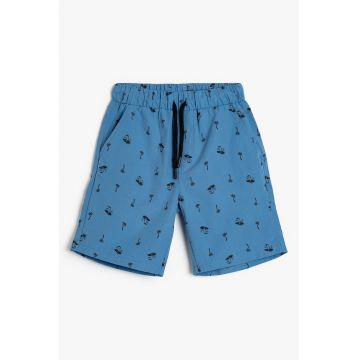 Pantaloni scurti cu buzunare laterale si imprimeu