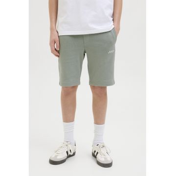 Pantaloni scurti cu detaliu logo discret