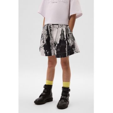 Pantaloni scurti cu model si buzunare laterale