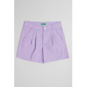 Pantaloni scurti cu pliuri