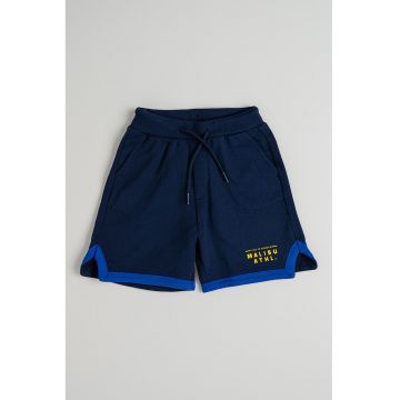 Pantaloni scurti cu snur de ajustare si buzunare oblice
