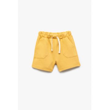 Pantaloni scurti cu snururi de ajustare