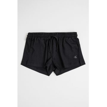 Pantaloni scurti cu talie ajustabila