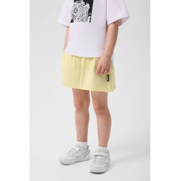 Pantaloni scurti cu talie elastica