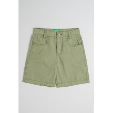 Pantaloni scurti cu talie inalta