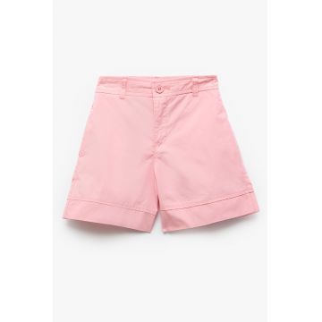 Pantaloni scurti cu talie medie