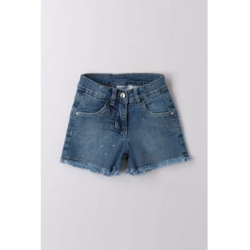 Pantaloni scurti din denim cu termiantii franjurate