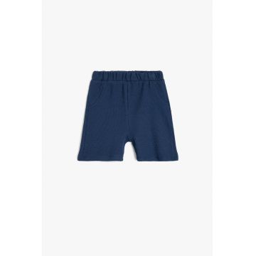 Pantaloni scurti texturati cu talie elastica