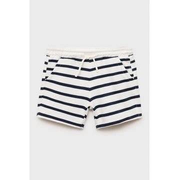 Pantaloni scurti tricotati fin cu dungi