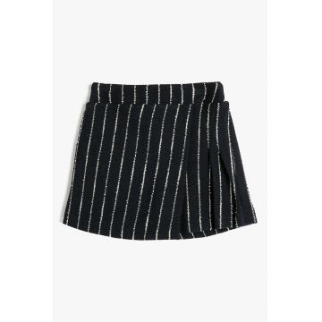 Fusta-pantaloni in dungi