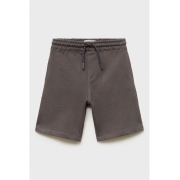 Pantaloni scurti cu buzunare