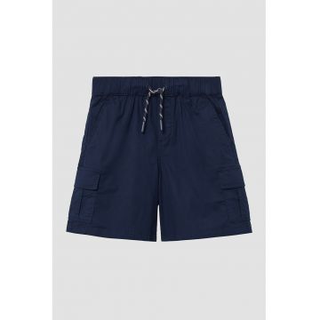 Pantaloni scurti cu buzunare laterale