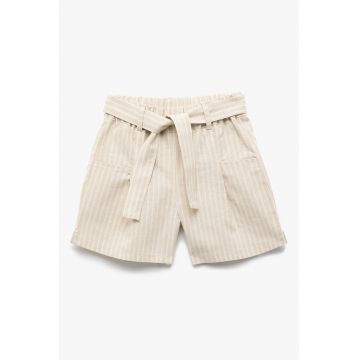 Pantaloni scurti cu cordon asortat