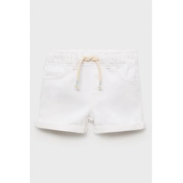 Pantaloni scurti cu snur in talie