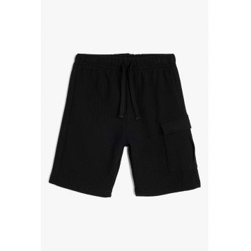 Pantaloni scurti din amestec de bumbac cu model uni