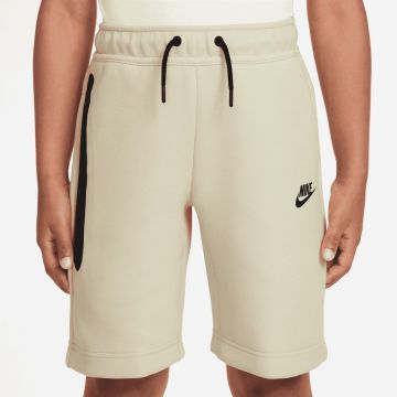 Sort Nike B NSW TECH FLC SHORT