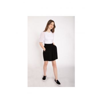 Pantaloni scurti cu aspect striat si talie elastica