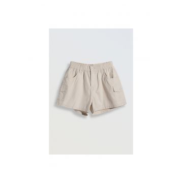 Pantaloni scurti cu multiple buzunare