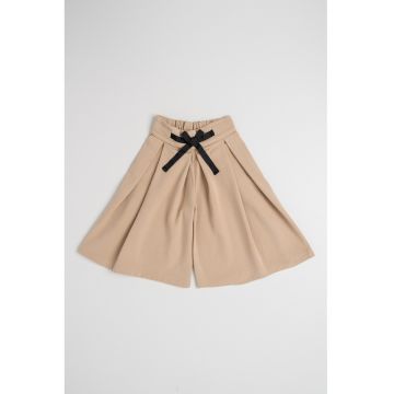 Pantaloni scurti evazati cu talie elastica