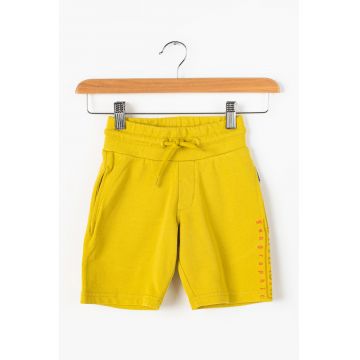 Pantaloni sport scurti cu imprimeu logo Nadyr - Galben mustar