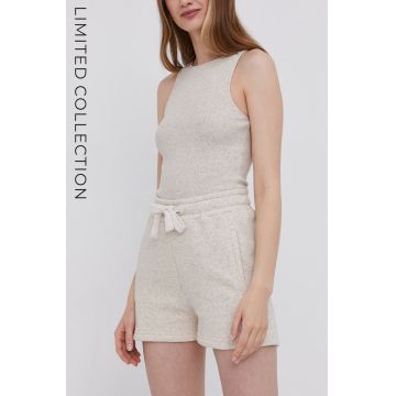 Answear Lab Pantaloni scurți ECO femei, culoarea bej, material neted, high waist