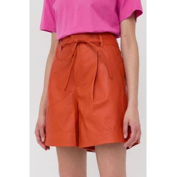 Gestuz pantaloni scurti de piele femei, culoarea portocaliu, neted, high waist