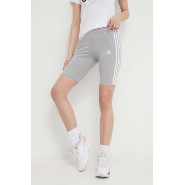 adidas pantaloni scurți femei, culoarea gri, cu imprimeu, medium waist  HF5956