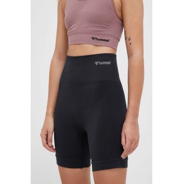 Hummel pantaloni scurți de antrenament Tif culoarea negru, neted, high waist